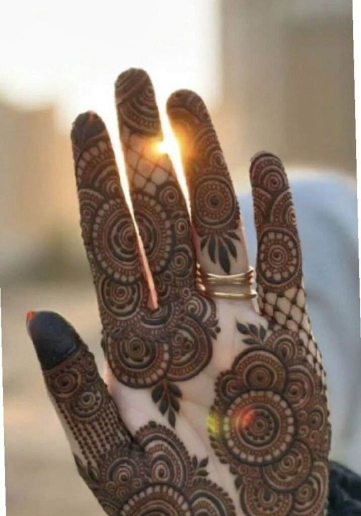 Royal Simple Mehndi Design
