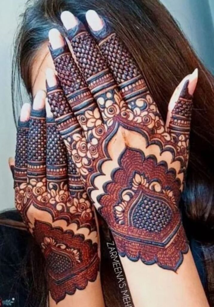 Royal Simple Mehndi Design