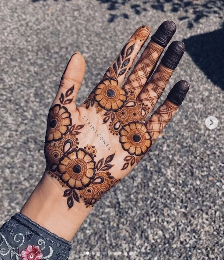 simple mehndi design