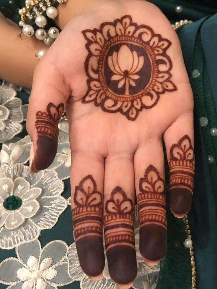 simple mehndi design