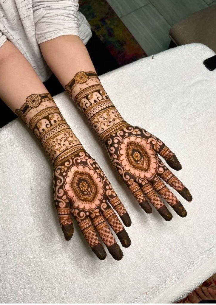 Stylish Simple Mehndi Design