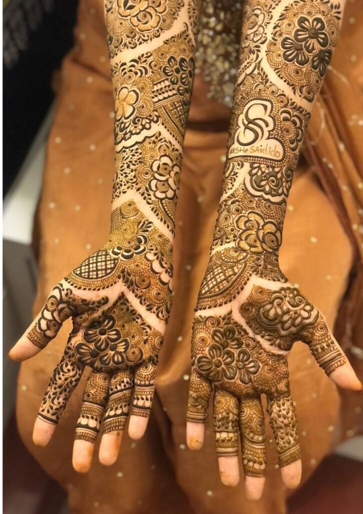 mehndi design front hand