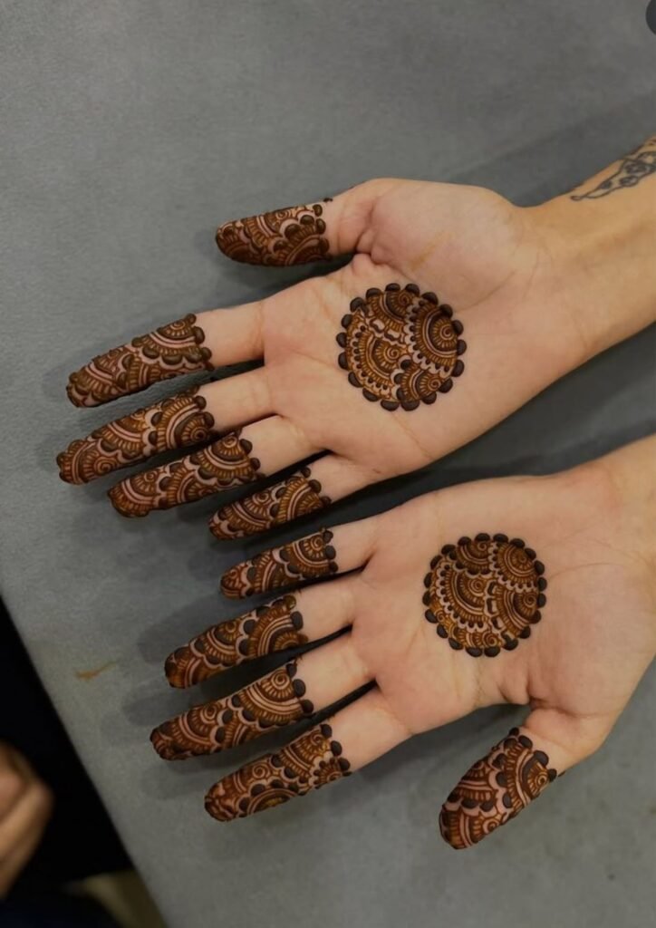 stylish back hand mehndi design