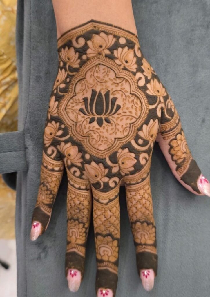 Easy Mehndi Design