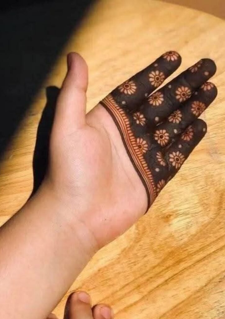 Finger Mehndi Design