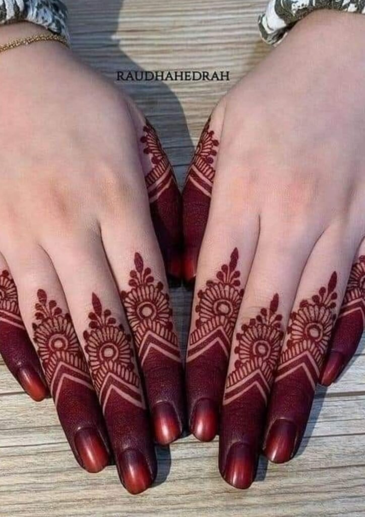 back hand mehndi design