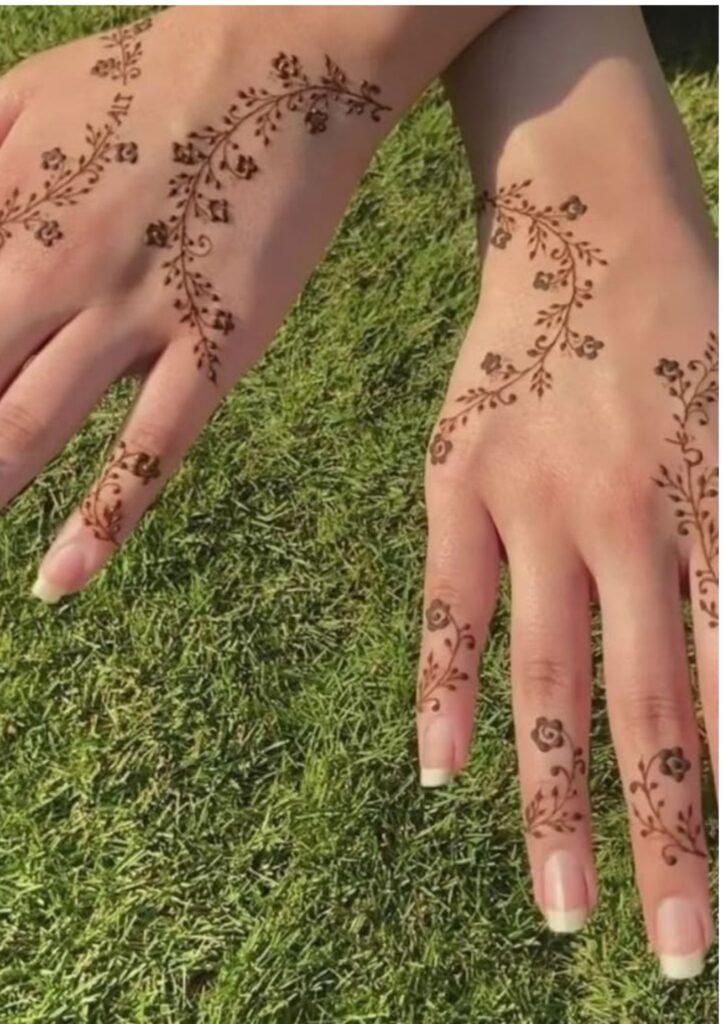 Stylish Simple Mehndi Design