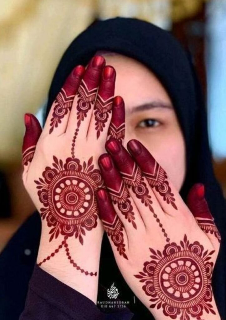 Simple Mehndi Designs for Kids