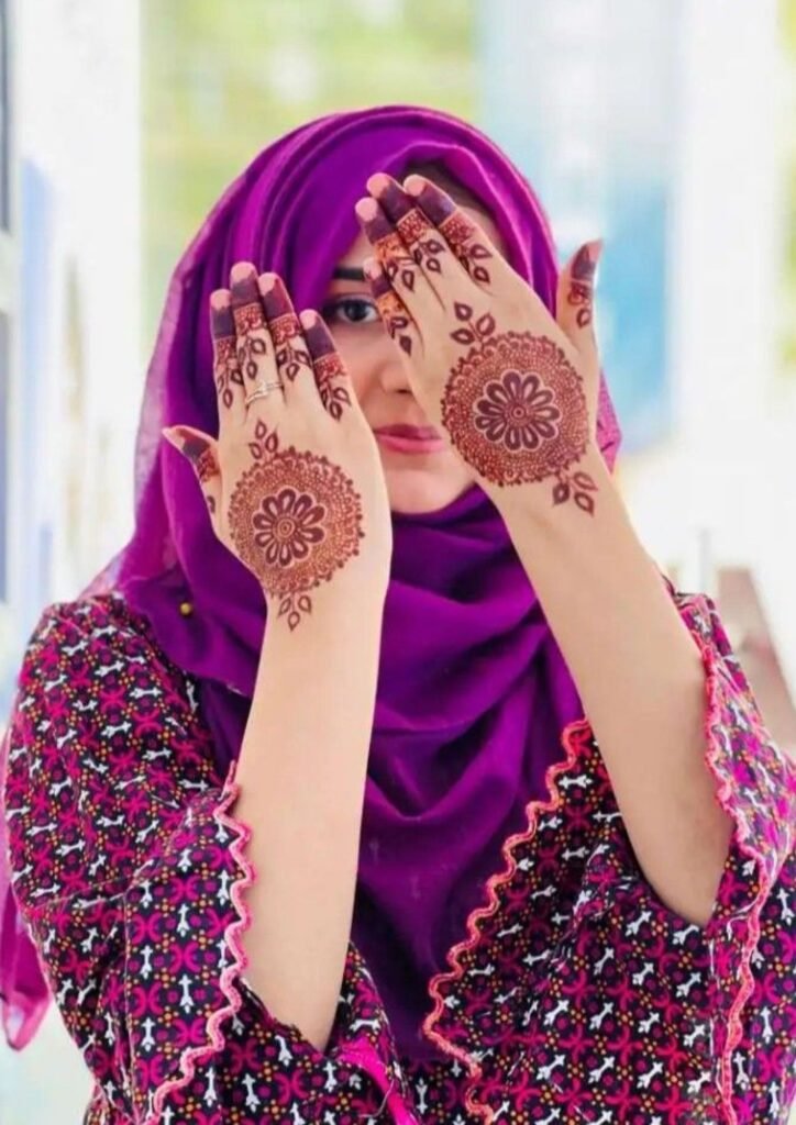 Simple Mehndi Designs for Kids