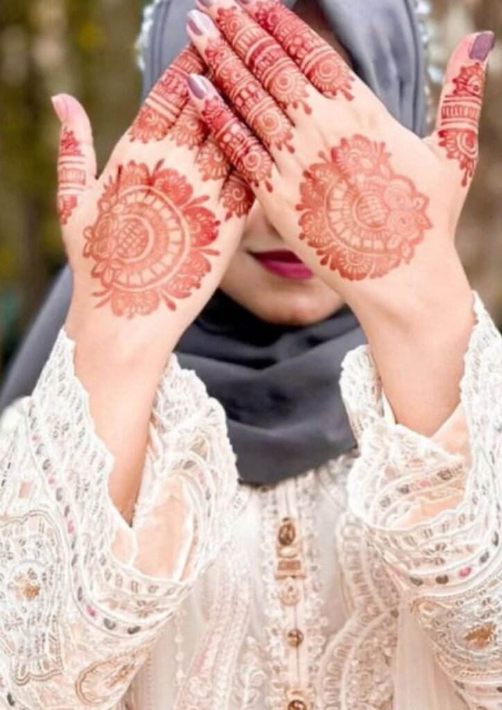 Simple Mehndi Designs for Kids