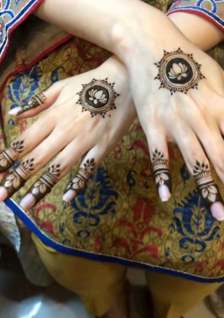 mehndi design easy