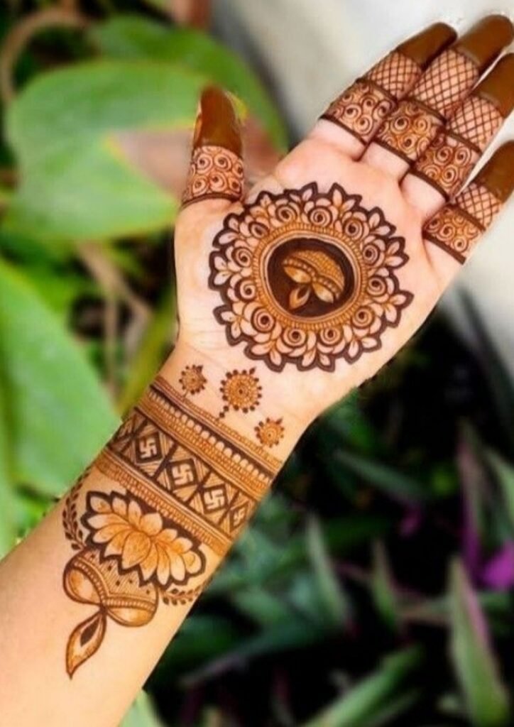 Back Hand Mehndi Design