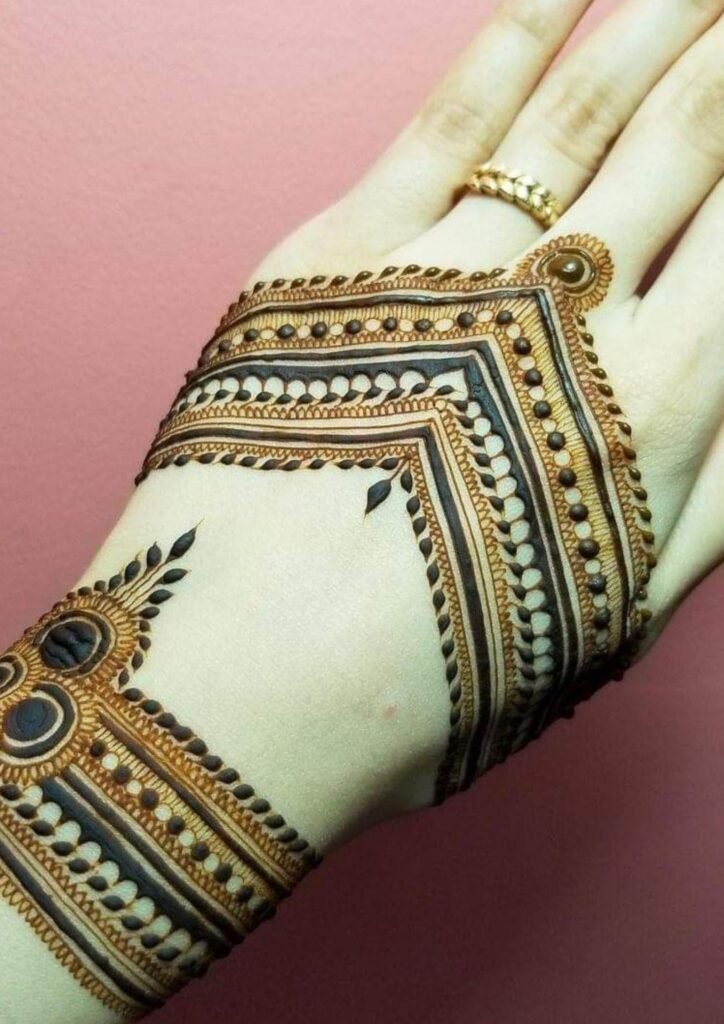 Finger Mehndi Design