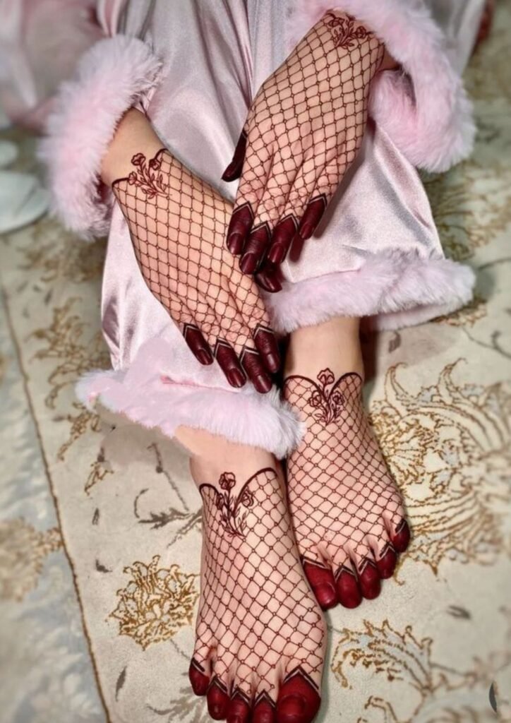 Henna New Mehndi Design