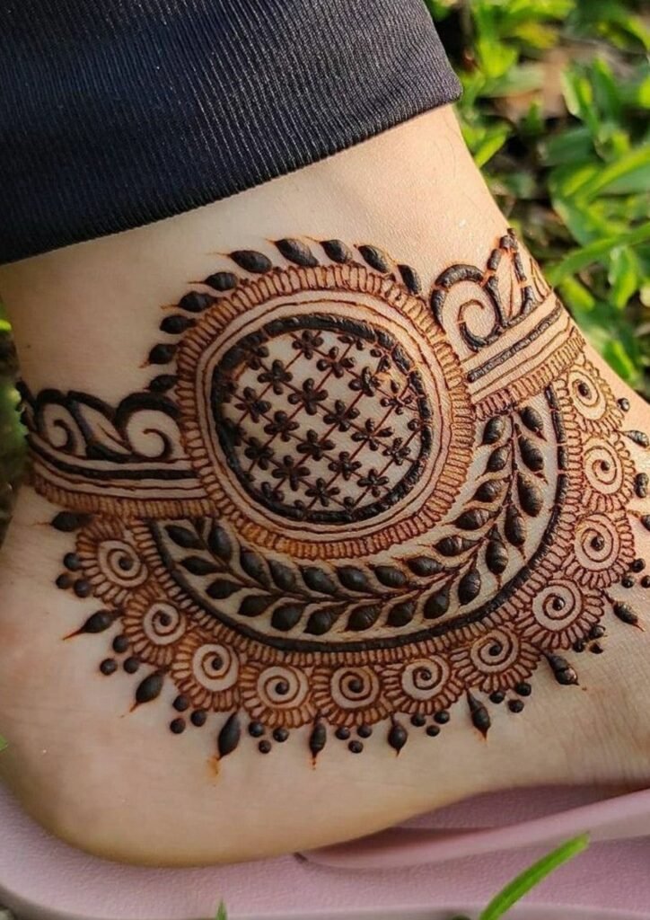 Back Hand Mehndi Design