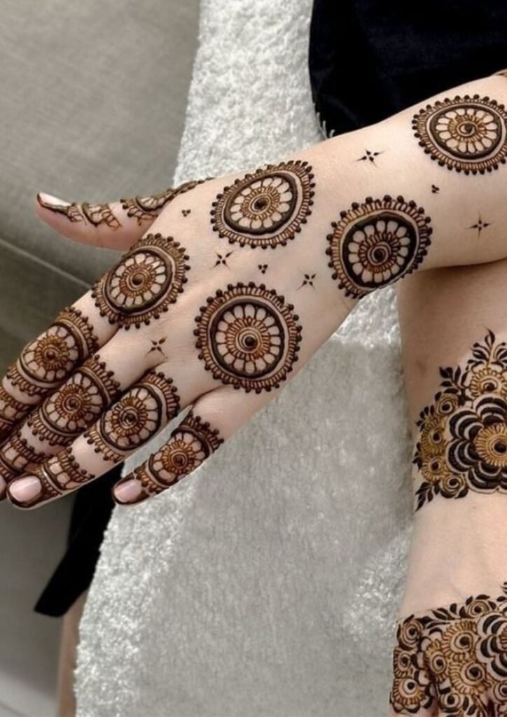 Simple Mehndi Designs for Kids
