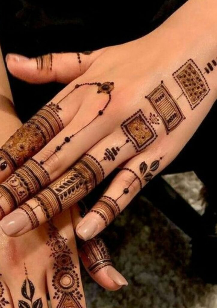 Finger Mehndi Design