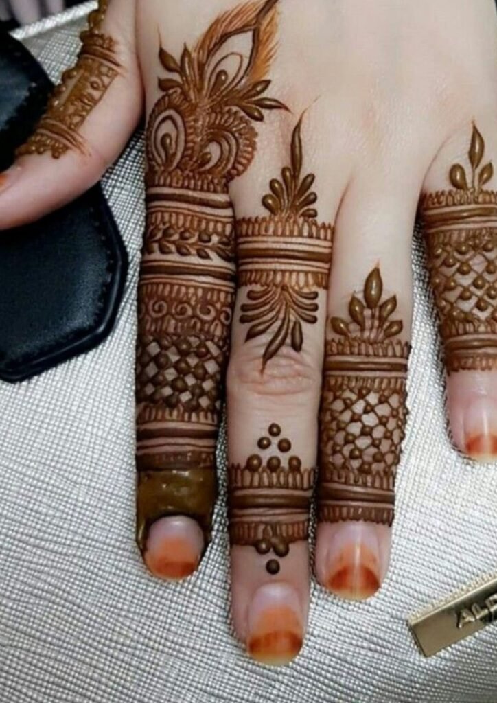 Finger Mehndi Design