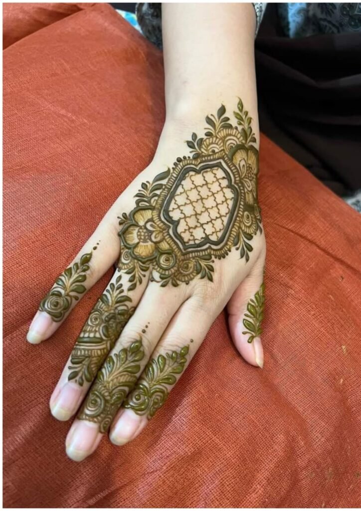 Stylish Simple Mehndi Design