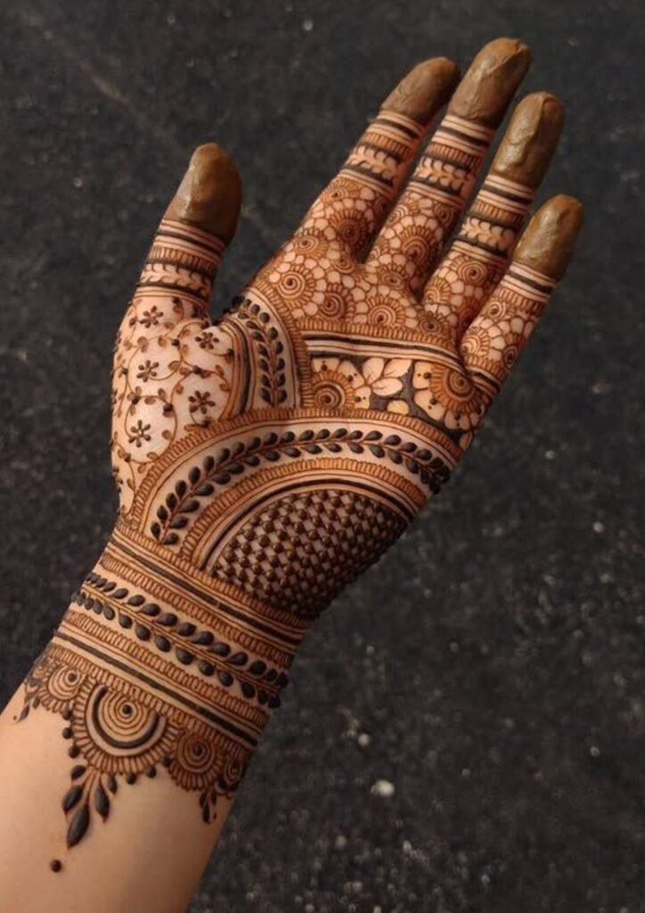 Back Hand Mehndi Design