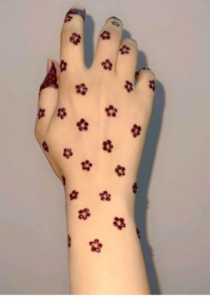 stylish back hand mehndi design