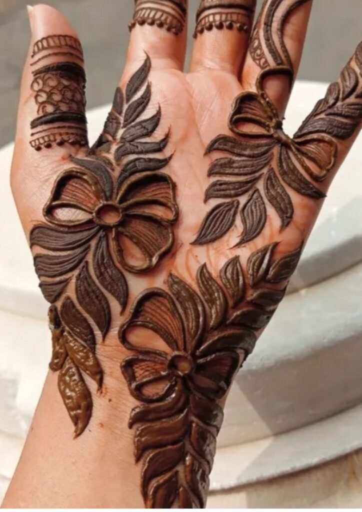 Henna New Mehndi Design