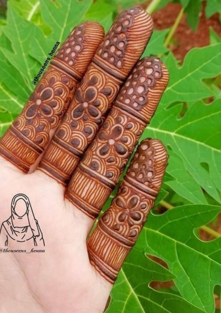 Finger Mehndi Design
