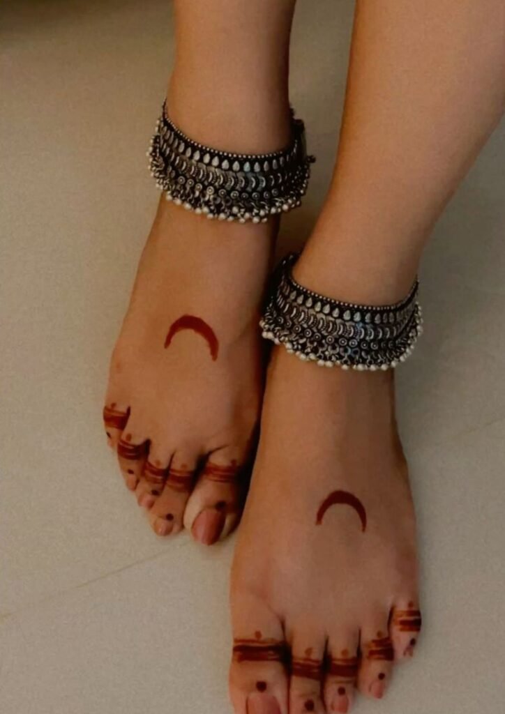 Back Hand Mehndi Design