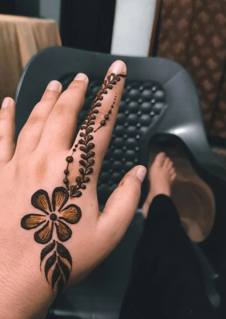 stylish back hand mehndi design
