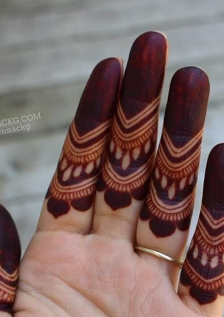 Finger Mehndi Design