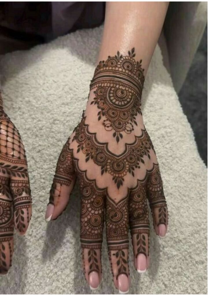 Stylish Simple Mehndi Design