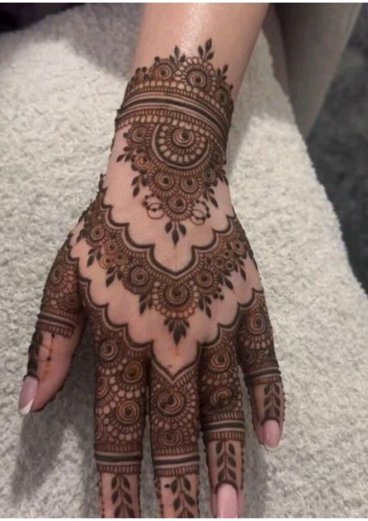 Stylish Simple Mehndi Design