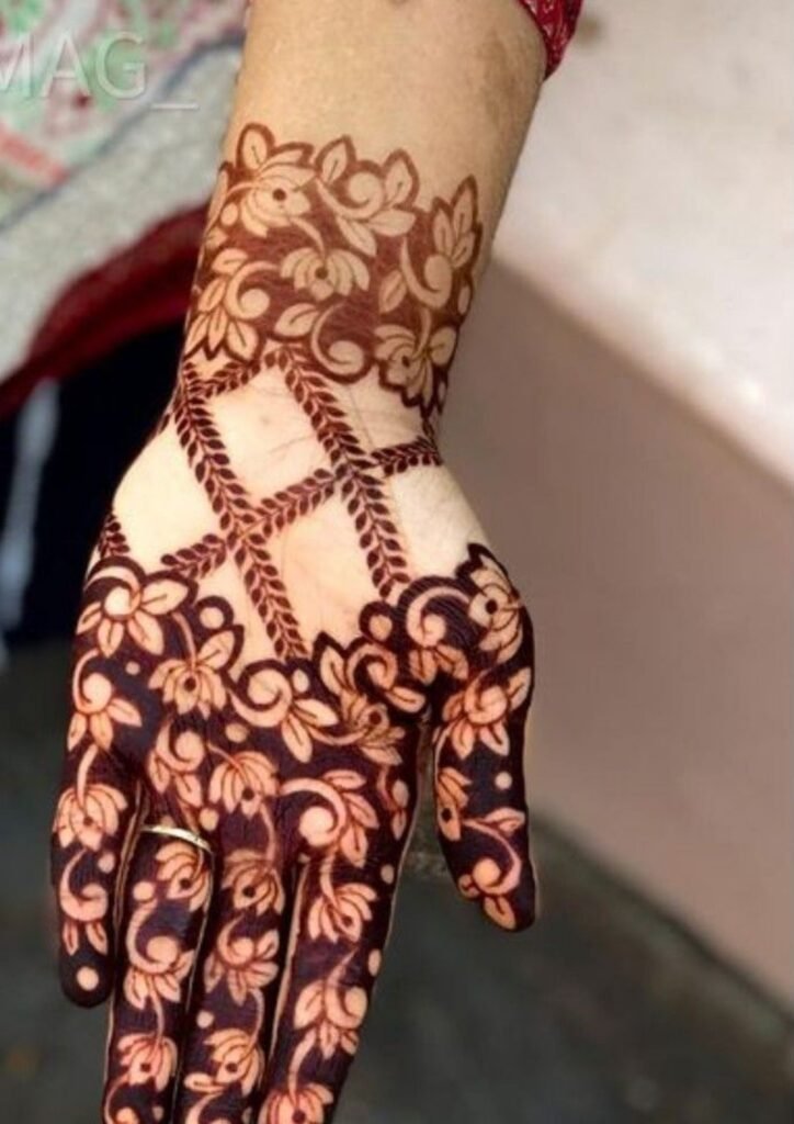 Back Hand Mehndi Design