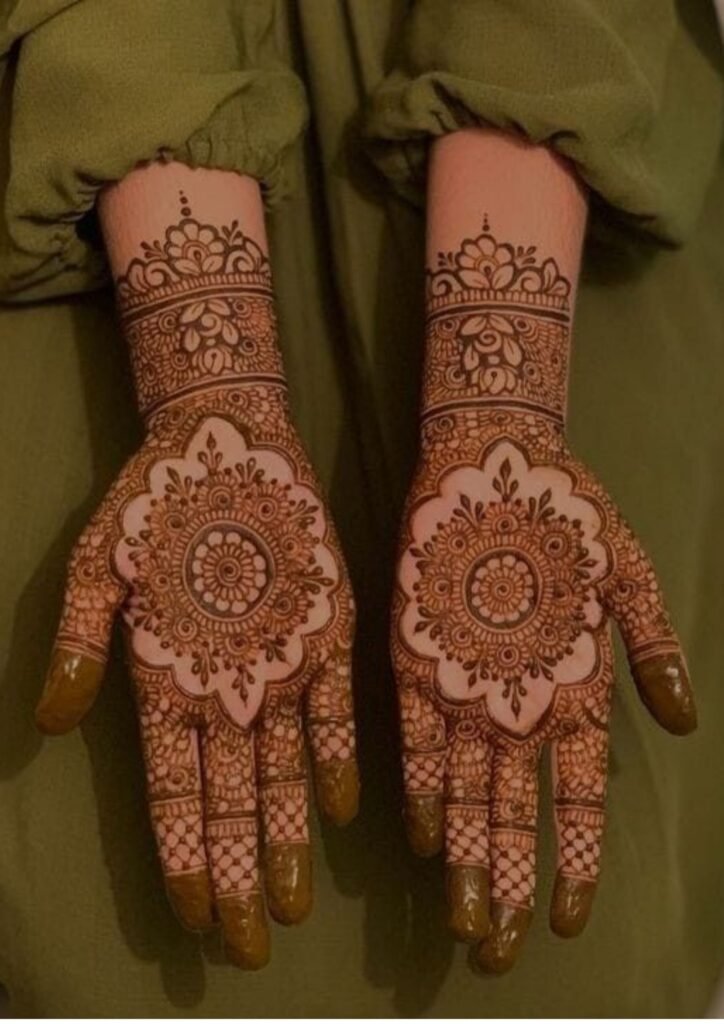 Stylish Simple Mehndi Design